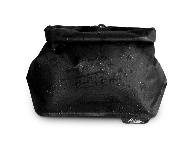 Водонепроницаемая косметичка MATADOR FlatPak Toiletry Case Черная (MATFPC001B) Водонепроницаемая косметичка MATADOR FlatPak Toiletry Case Черная (MATFPC001B)