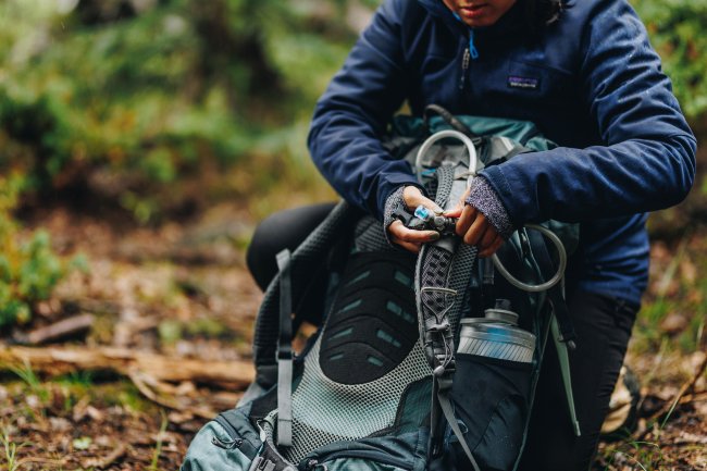 Гидратор HYDRAPAK Contour 2L (АS262) прозрачный Гидратор HYDRAPAK Contour 2L (АS262) прозрачный