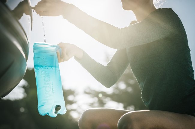 Гидратор  HYDRAPAK Velocity 2L (АS372) голубой Гидратор  HYDRAPAK Velocity 2L (АS372) голубой