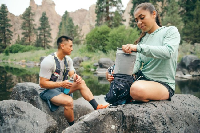 Гидратор с термоизоляцией HYDRAPAK Velocity IT 2L (АS382) серый Гидратор с термоизоляцией HYDRAPAK Velocity IT 2L (АS382) серый