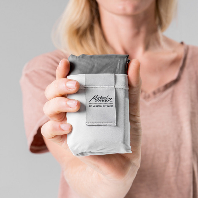 Покрывало большое MATADOR Pocket Blanket 4.0 (MATL5001W) с белым чехлом Покрывало большое MATADOR Pocket Blanket 4.0 (MATL5001W) с белым чехлом