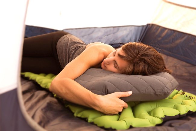 Надувная подушка KLYMIT Pillow Luxe (12LPGY01D) серая Надувная подушка KLYMIT Pillow Luxe (12LPGY01D) серая