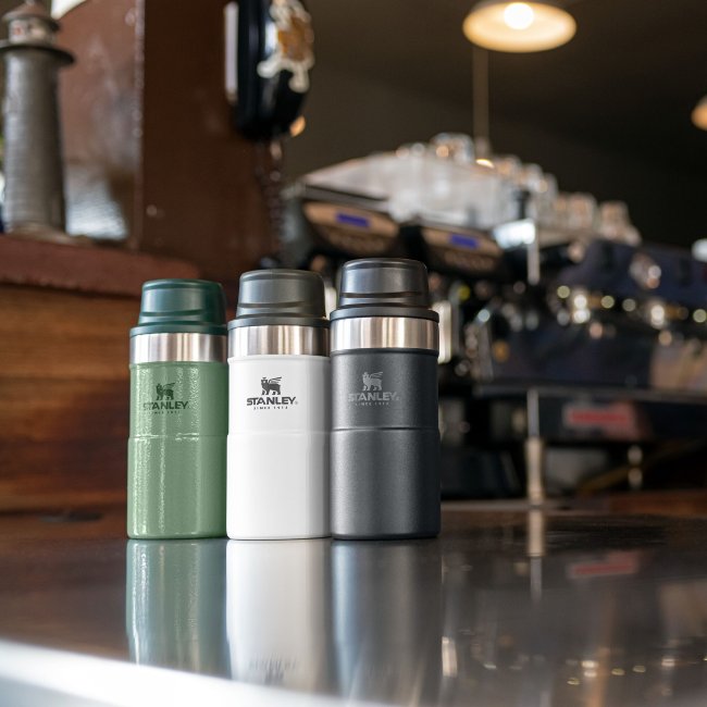 Термокружка STANLEY Classic Trigger Action 0,25L One hand 2.0 (10-09849-009) зелёная