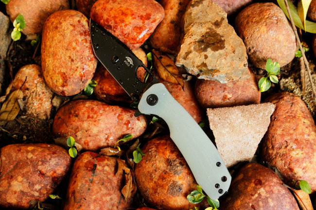 Нож Honey Badger Tanto 14C28N DLC G10 M Limited Edition (HB1277) чёрный, с белой рукоятью