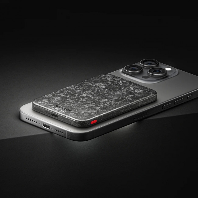 Магнитный портативный пауэрбанк SHARGE CarbonMag (C3) Магнитный портативный пауэрбанк SHARGE CarbonMag (C3)