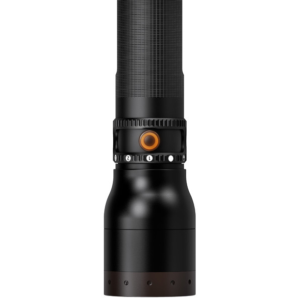 Фонарь Ledlenser P17R Core (502182) Фонарь Ledlenser P17R Core (502182)